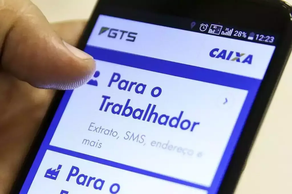 Governo libera R$ 7 bilhões do FGTS para 10 milhões de trabalhadores e avalia novo pacote de crédito