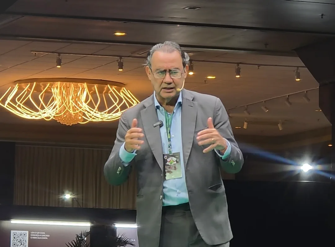 Augusto Cury Anuncia Candidatura à Presidência do Brasil