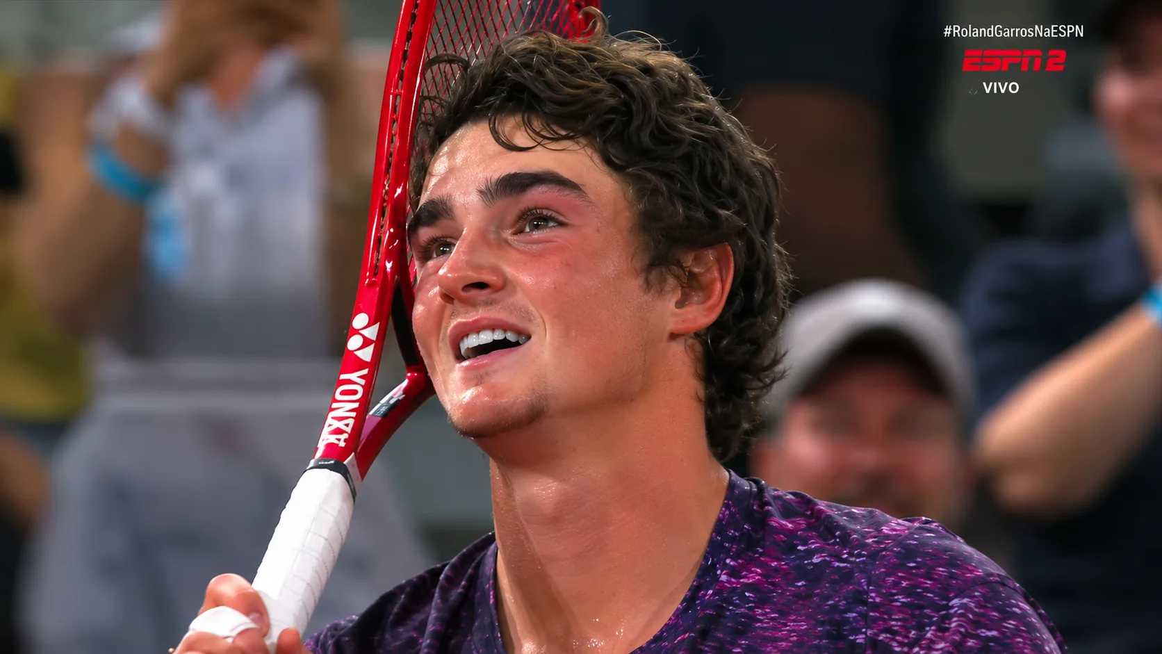 João Fonseca faz história ao vencer Djokovic em Roland Garros