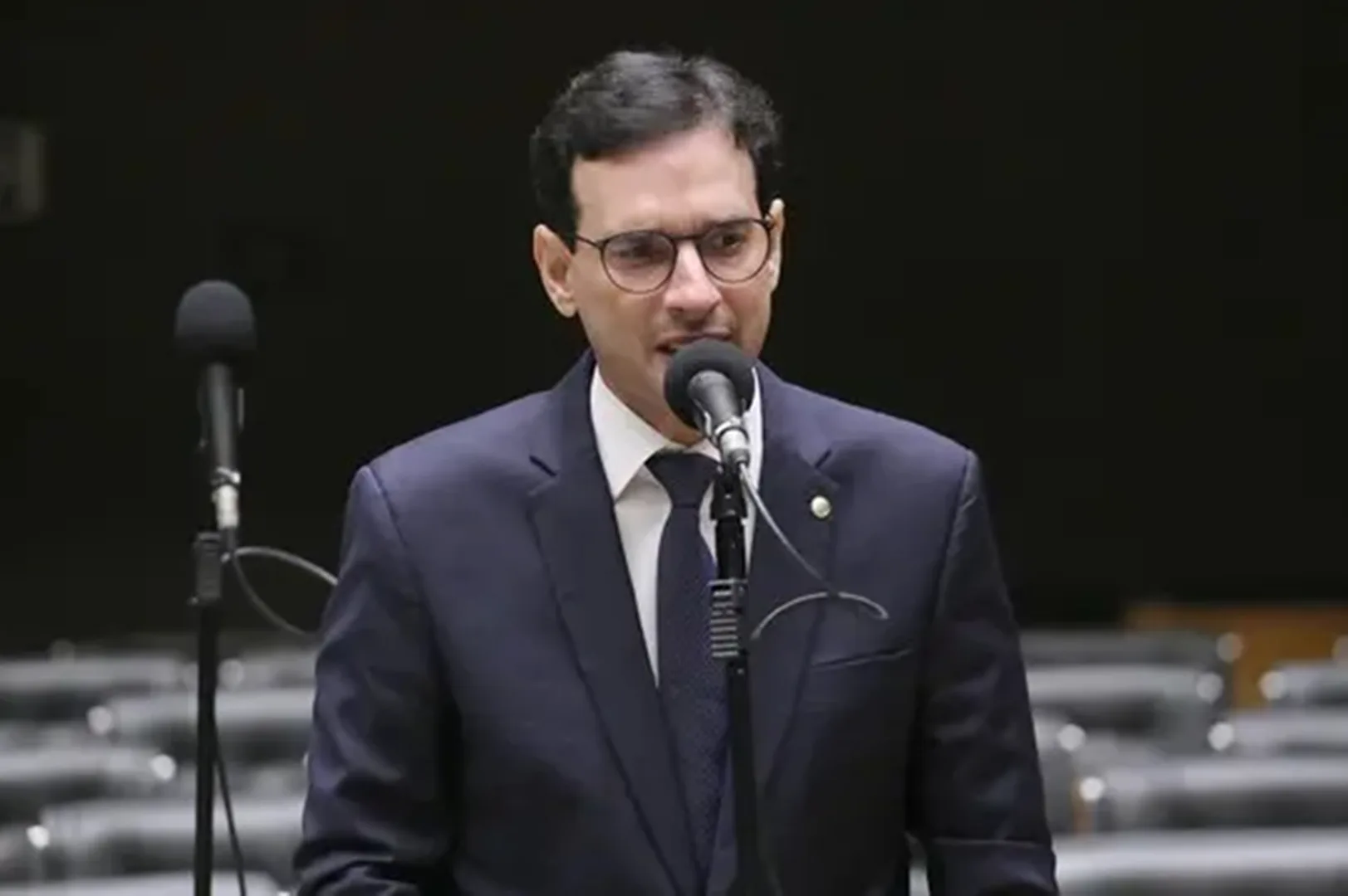 PEC da 6X1 definirá regra geral; PL abordará casos específicos