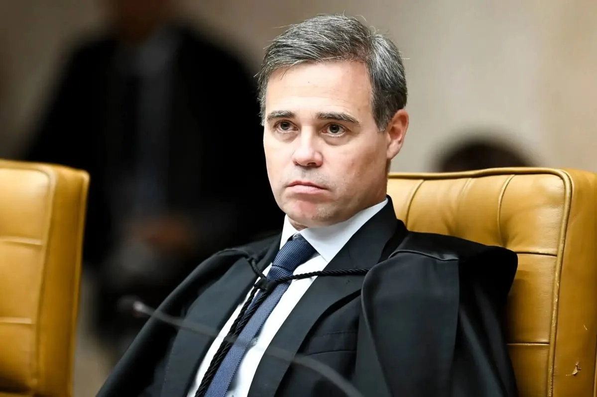 STF suspende multas da nova NR-1 por 90 dias.