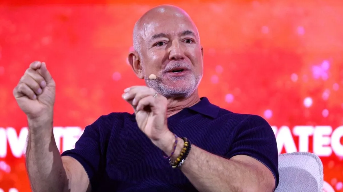 Jeff Bezos prevê escassez de mão de obra e reforça impacto da IA