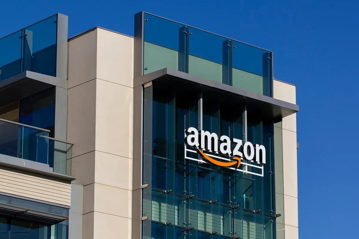 Irã ataca estrutura da Amazon em retaliação aos EUA