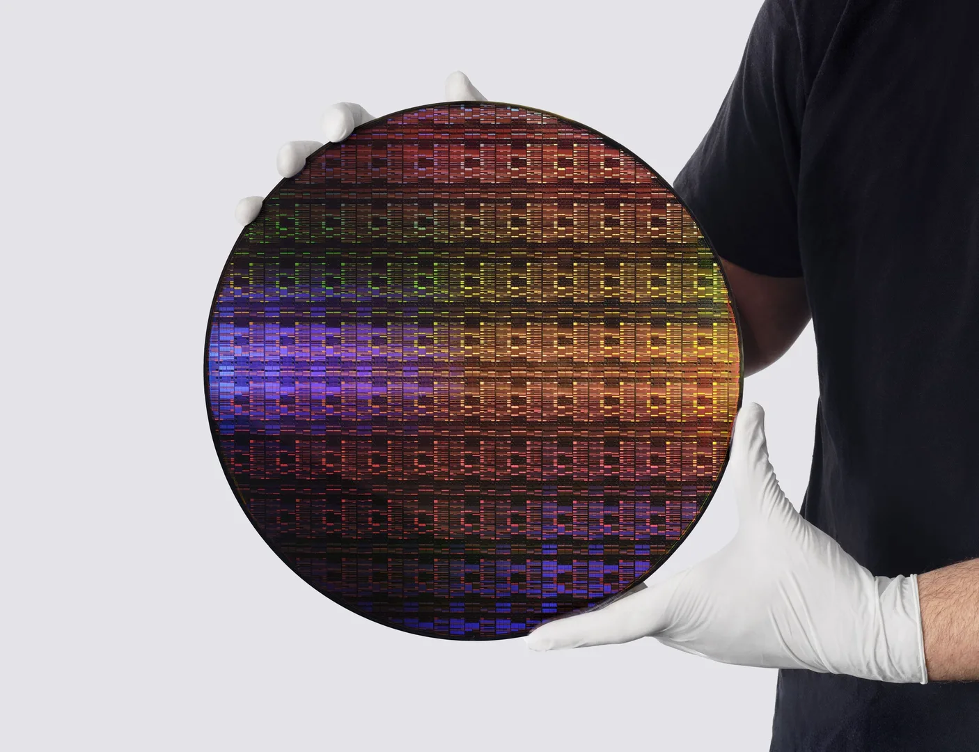 IBM revela chip inovador abaixo de 1 nanômetro