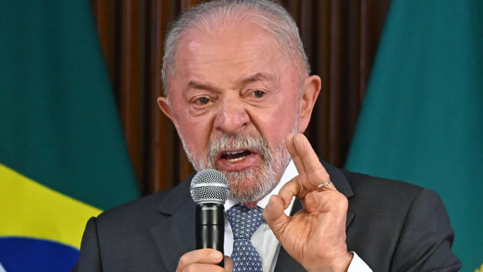 Governo Lula culpa os Bolsonaro por novo tarifaço dos EUA