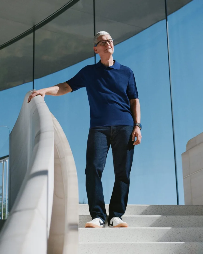 Tim Cook deixa Apple com melhor trimestre da história