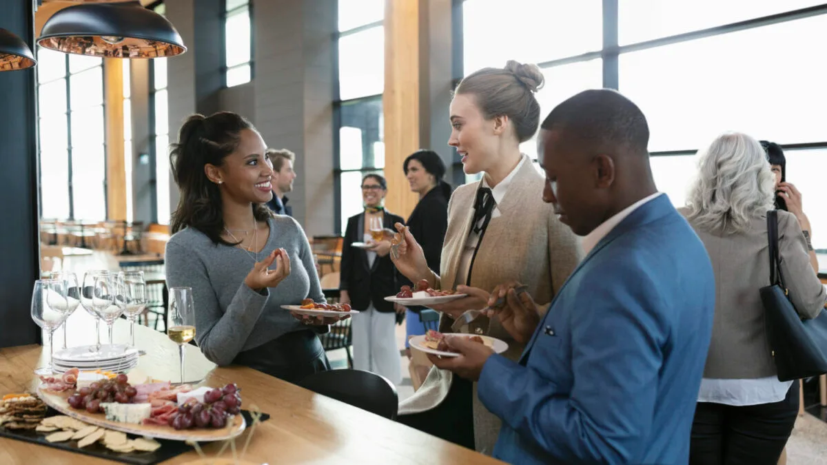Dicas para networking em eventos desconhecidos