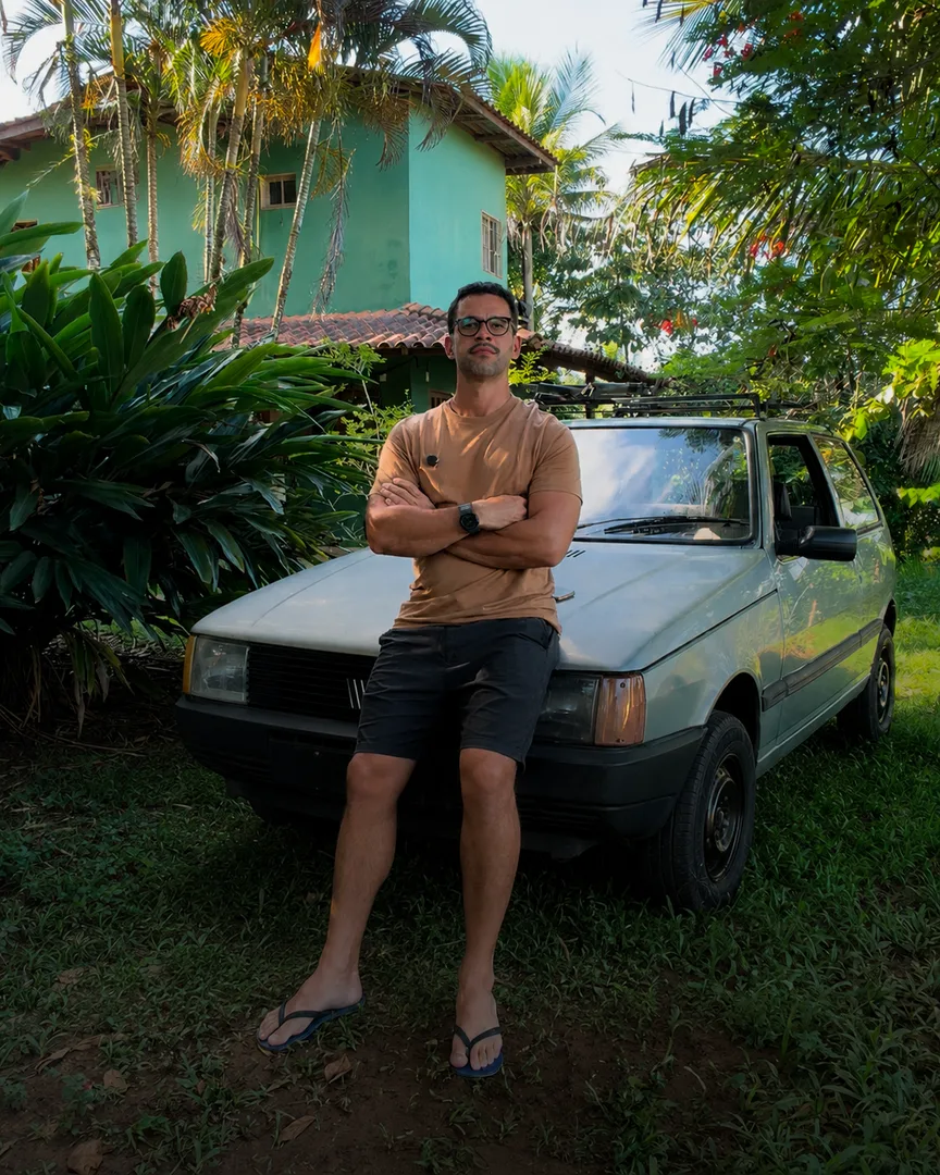 Jovem economista prioriza liberdade com Uno de R$ 8 mil