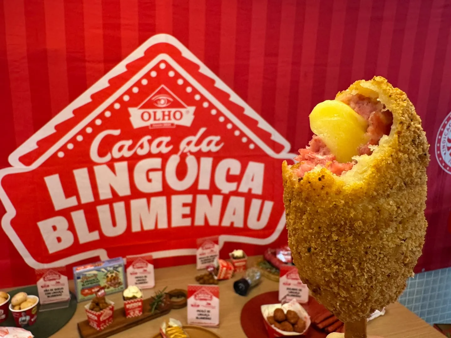 Oktoberfest 2026 terá picolé de linguiça Blumenau entre as novidades gastronômic