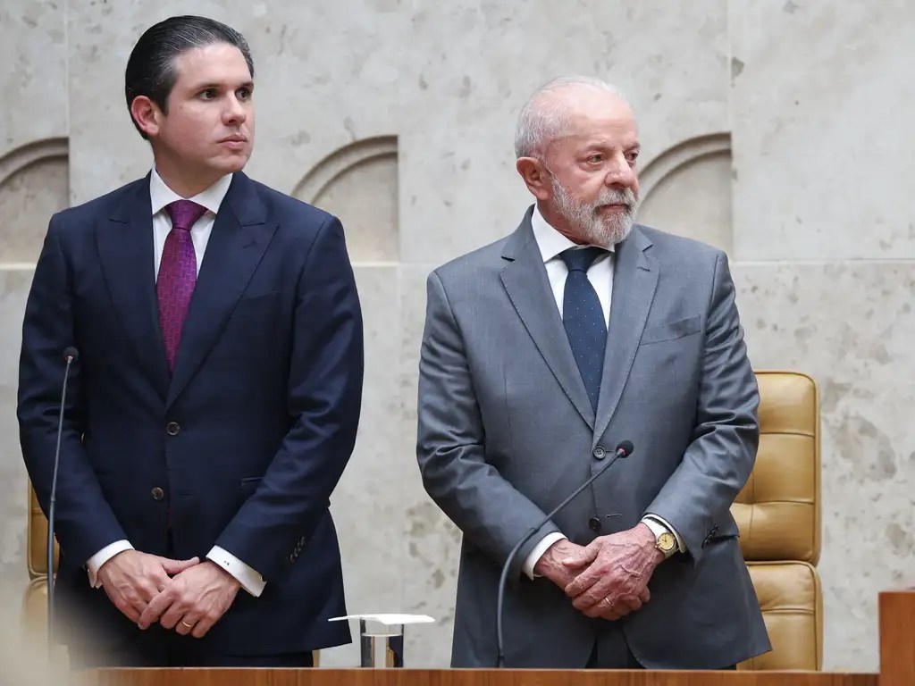 Motta aguarda 'gestos' de Lula para decidir apoio à reeleição