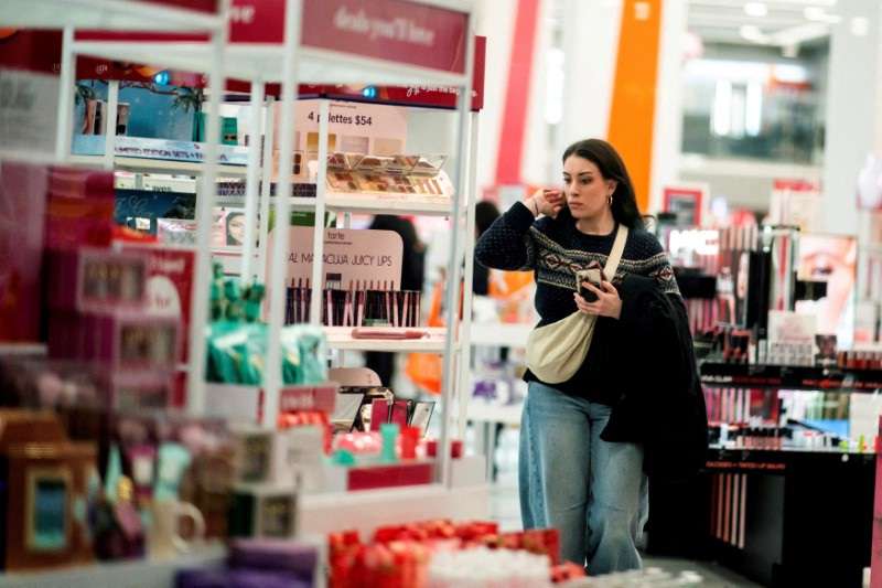 Vendas no varejo dos EUA superam expectativas em novembro