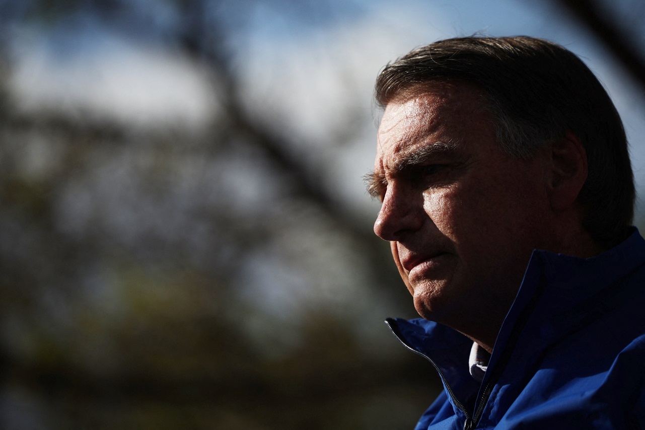 Bolsonaro lidera rejeição, enquanto presidentes do Congresso são desconhecidos