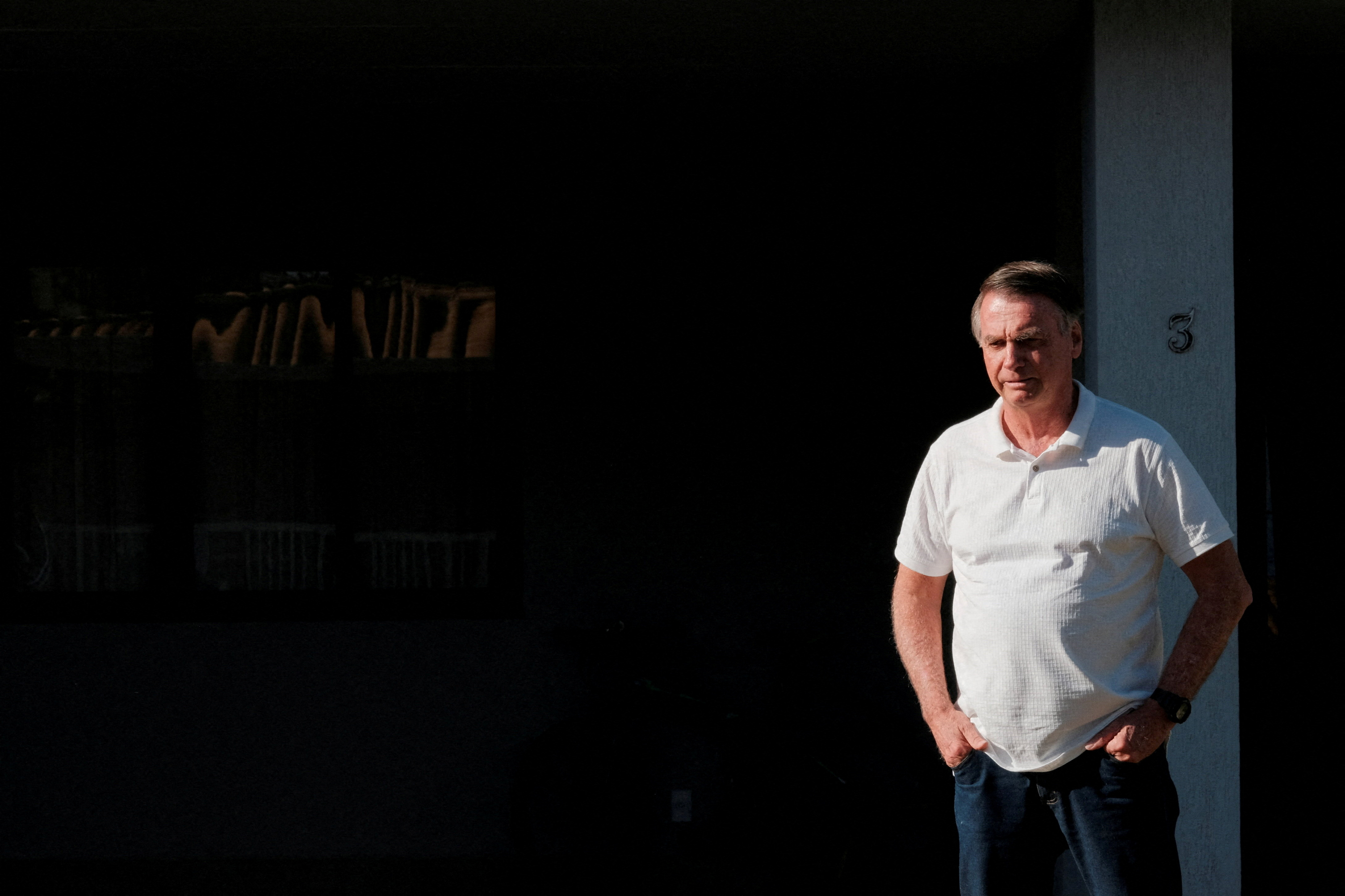 Moraes transfere Bolsonaro para Papuda após críticas sobre condições de custódia