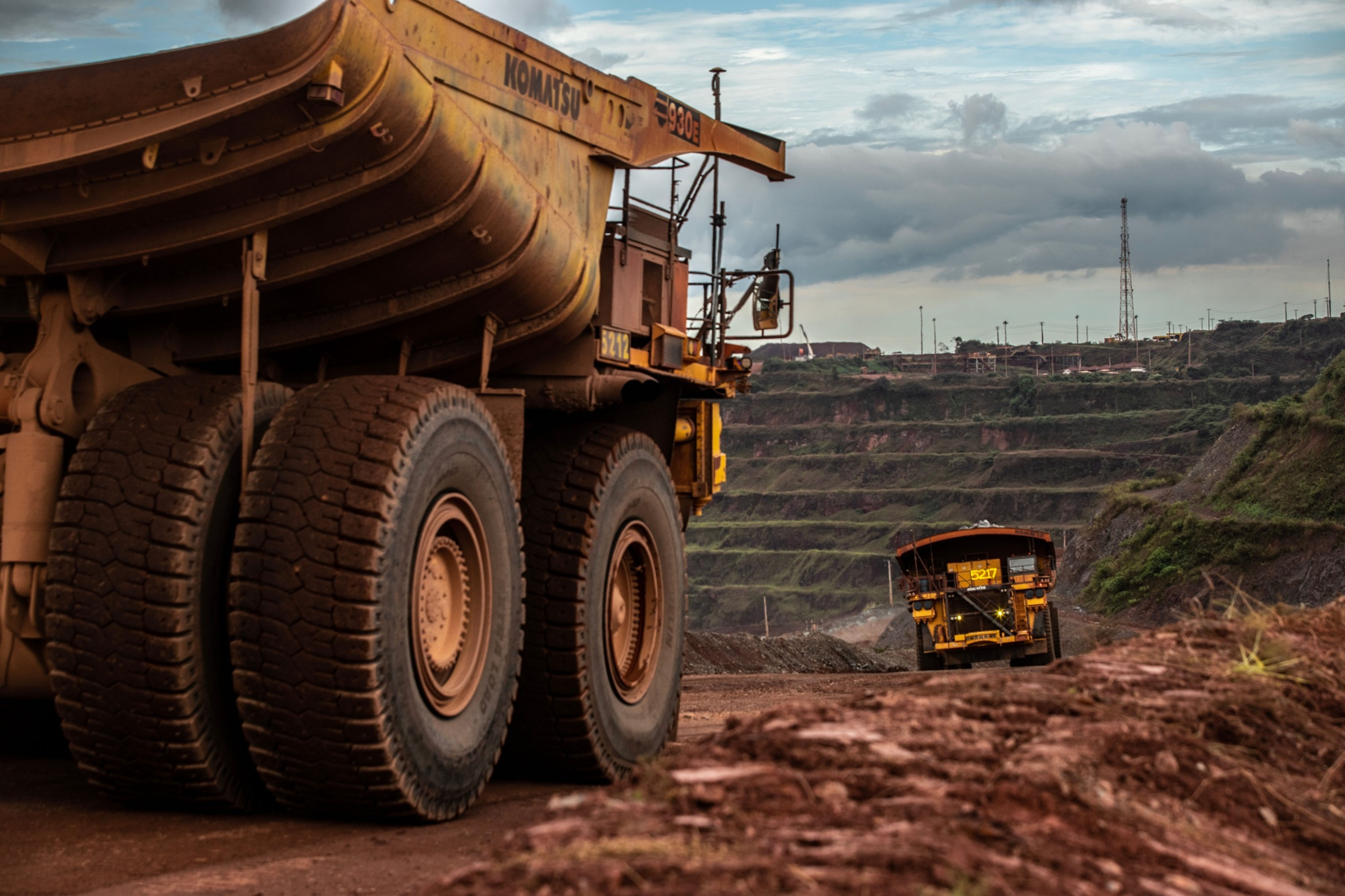 Minério de ferro atinge máximas desde 2024, mas analistas preveem estabilidade nos preços