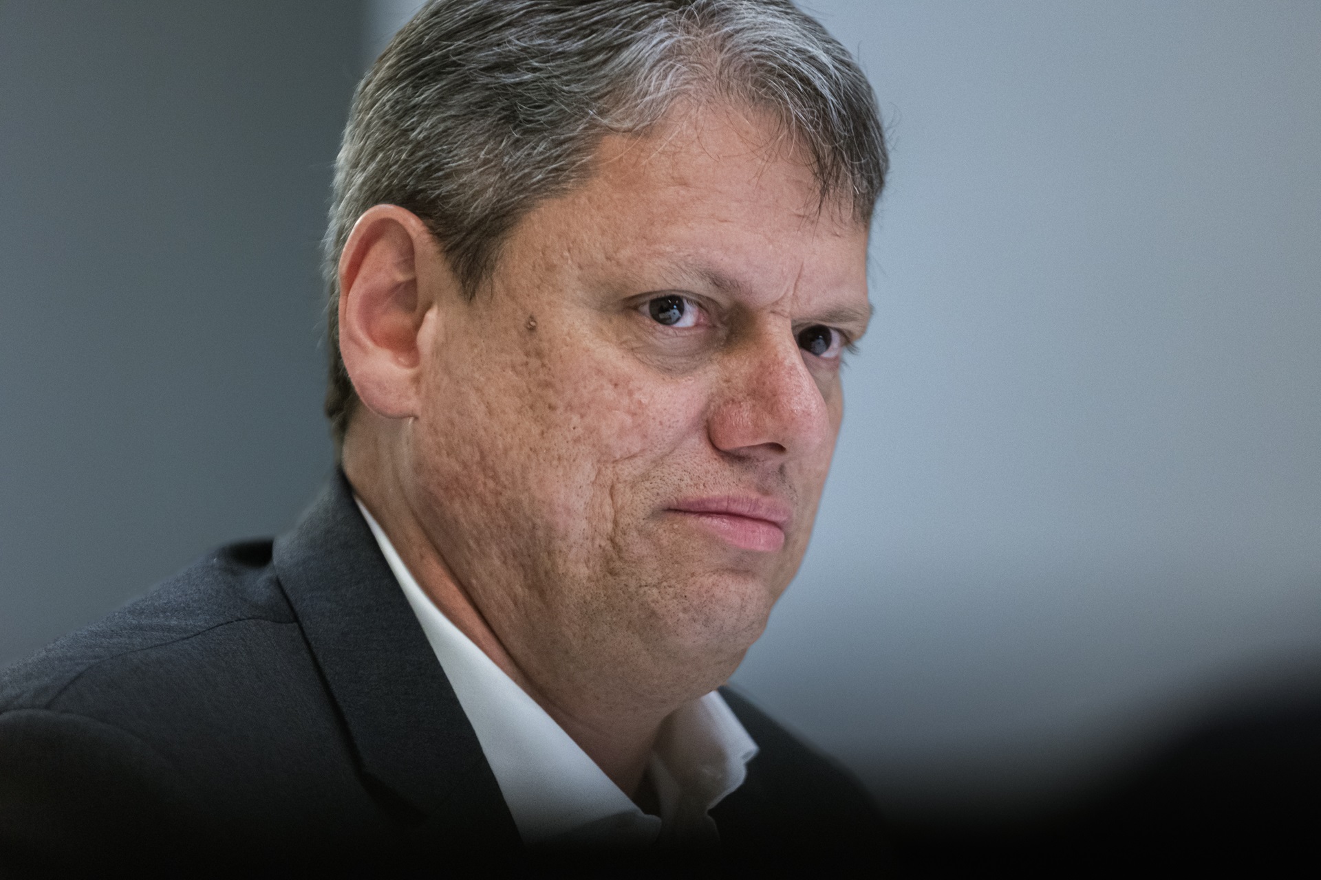 Tarcísio reitera apoio a Flávio Bolsonaro para a Presidência e foca em reeleição em SP