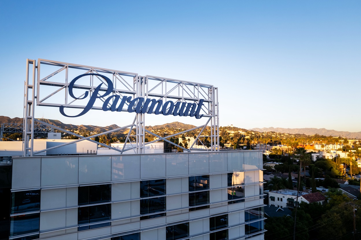 Paramount Skydance Processa Warner Bros. Discovery em Disputa por Aquisição