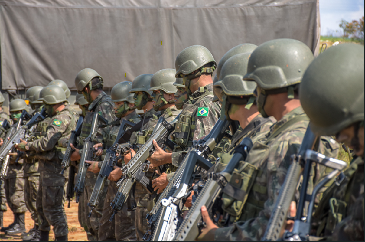 Exército Brasileiro Monitora Caracas e Mantém Tropas na Fronteira
