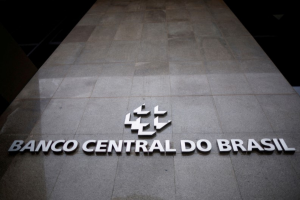 FGC inicia pagamentos a investidores do Banco Master