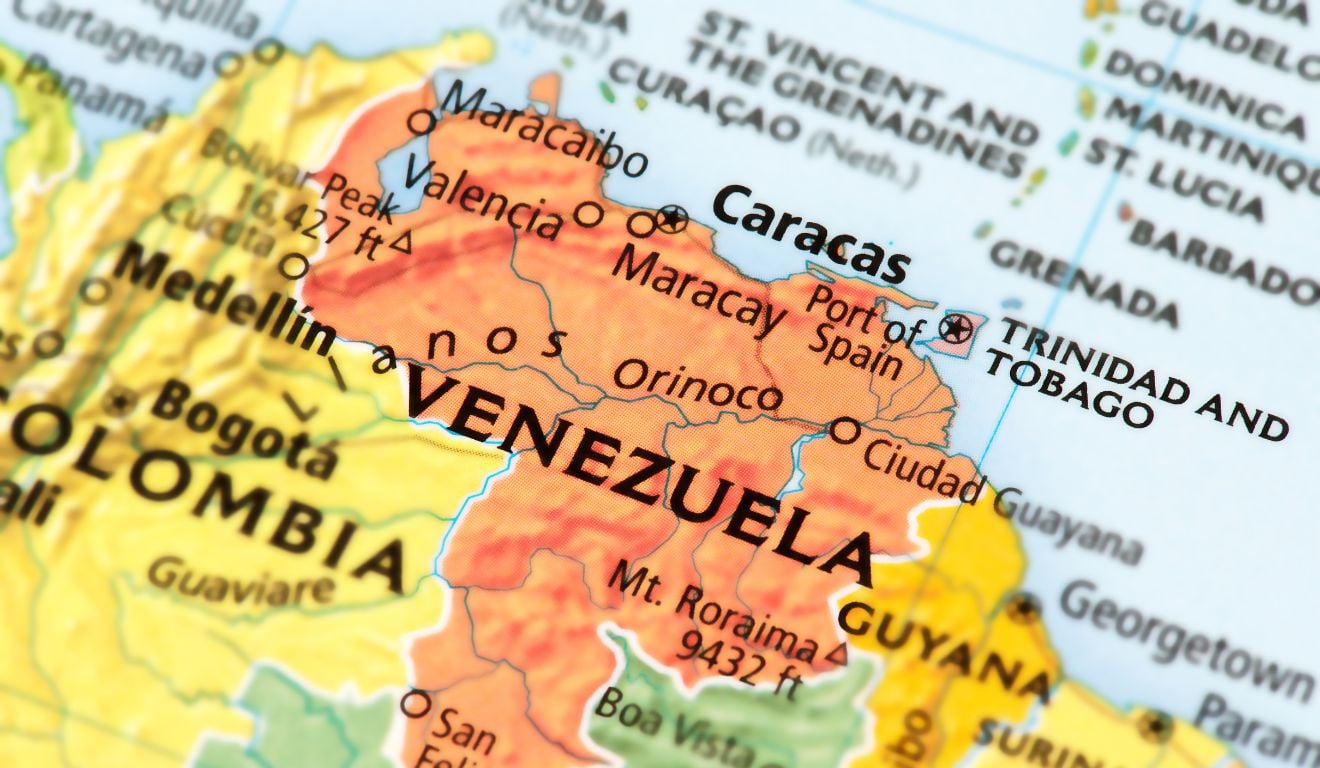UBS adia corte de juros nos EUA devido a risco geopolítico na Venezuela