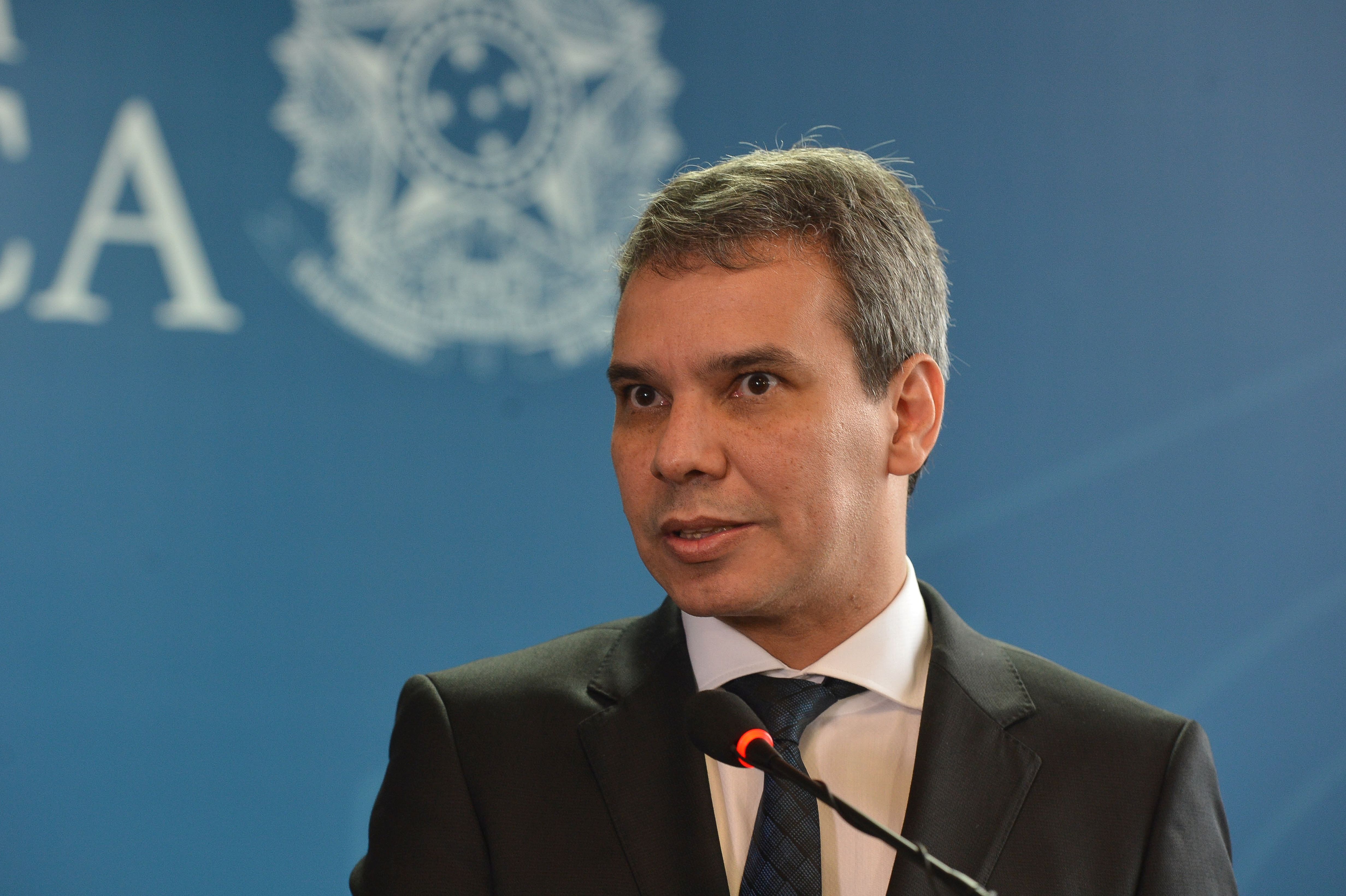 Ministro da Justiça diverge sobre reunião com Lula e caso Master