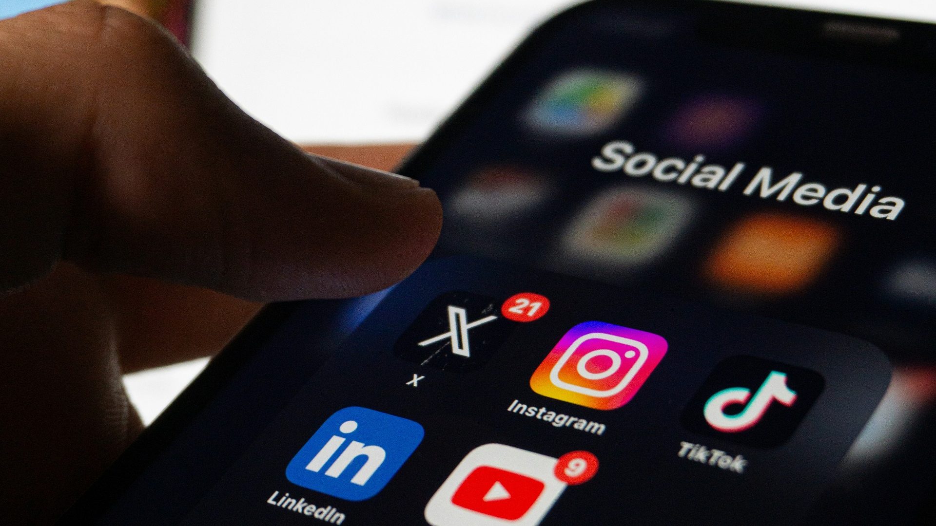 Venezuela libera acesso ao X após bloqueio de Maduro