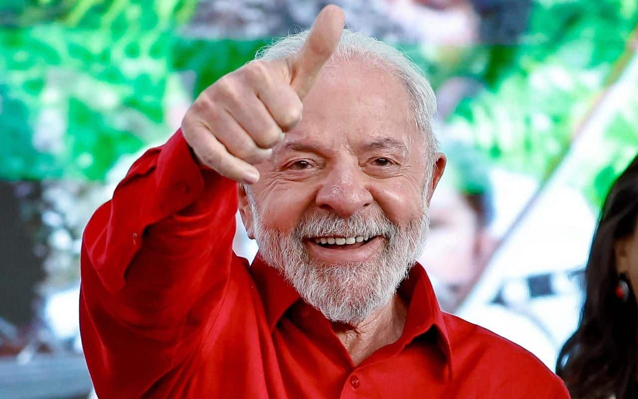 Lula afirma que viajará pelo Brasil e defende urnas eletrônicas