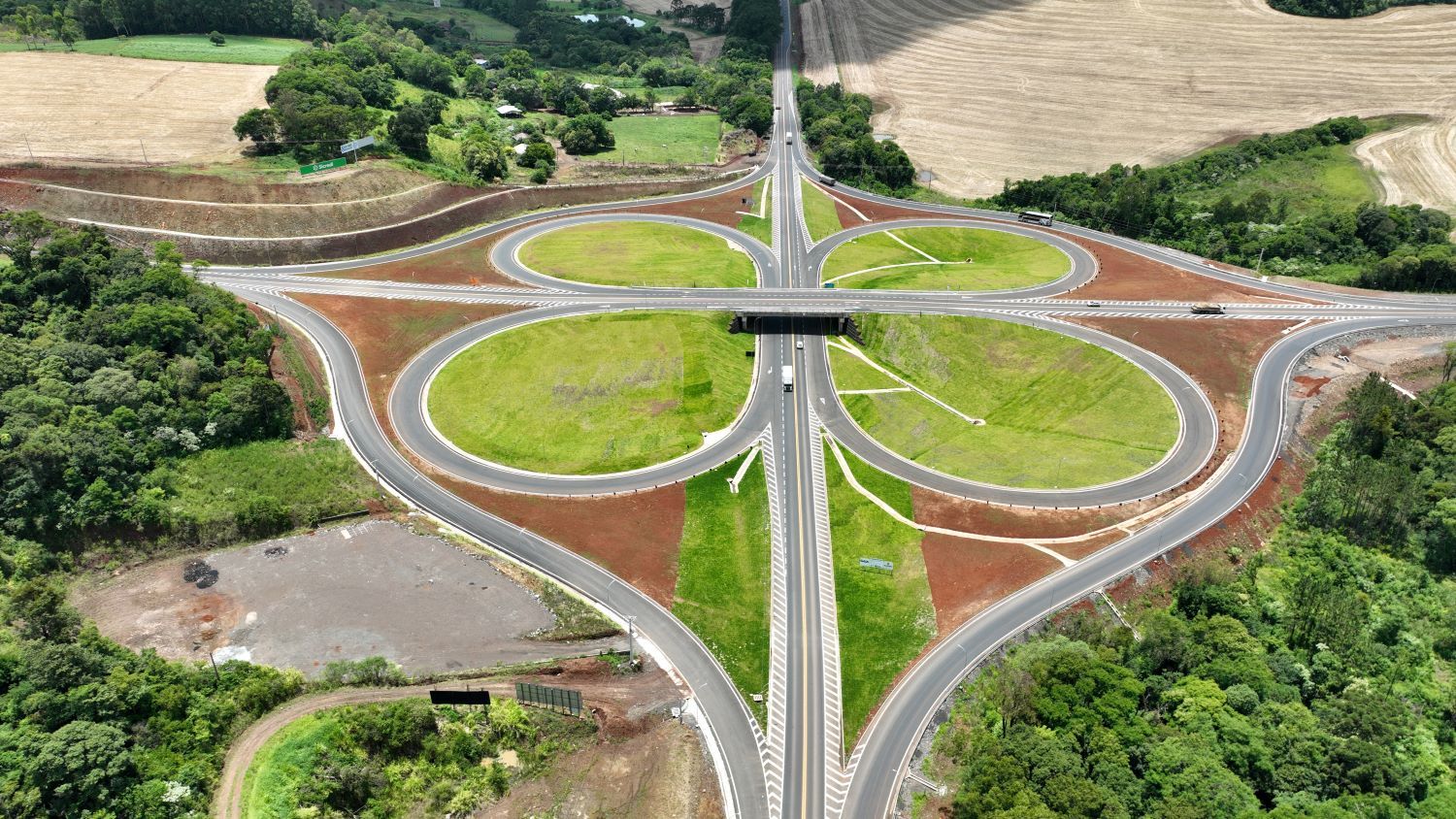 Governo de SC investe mais de R$ 5 bilhões em infraestrutura
