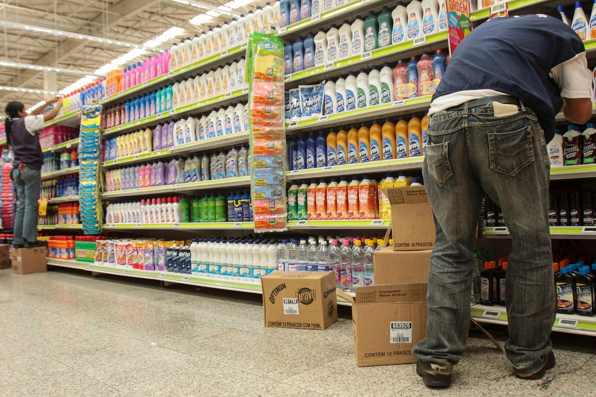 EUA: PCE de novembro, PIB e auxílio-desemprego; Brasil: arrecadação e recorde no Ibovespa