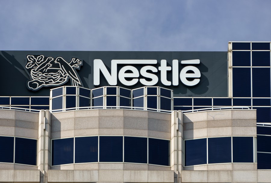 CEO da Nestlé pede desculpas por recall de fórmulas infantis