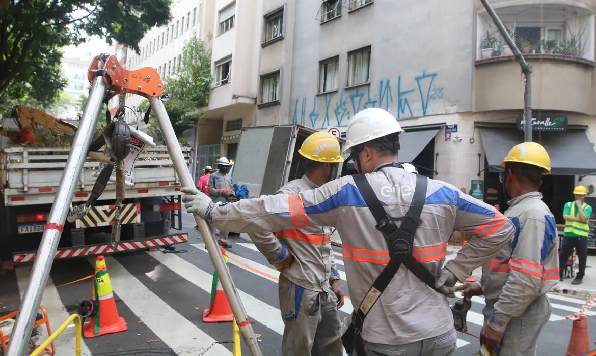 Apagão em SP: Enel revisa número de clientes afetados para 4,4 milhões