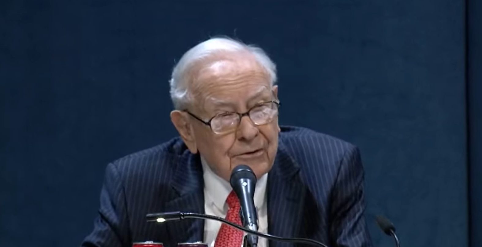 Aposta da Berkshire na Alphabet gera lucro de US$ 1,4 bi após valorização