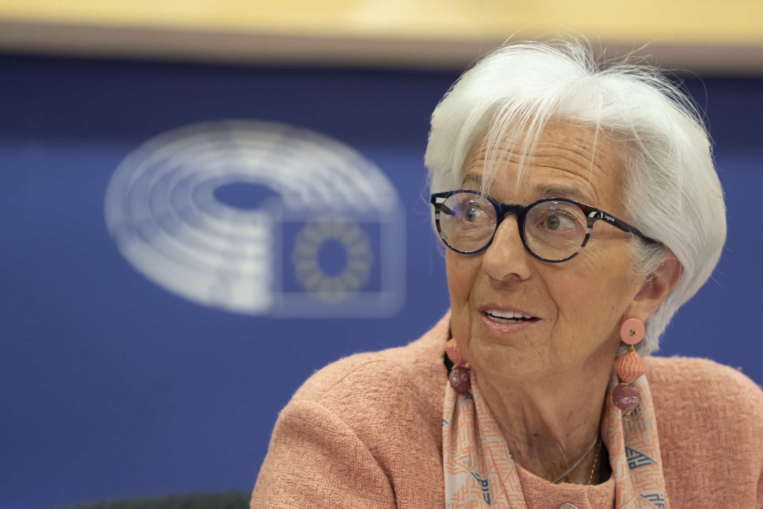 Lagarde: Incentivos são preferíveis a impostos para evitar saída de capital da UE