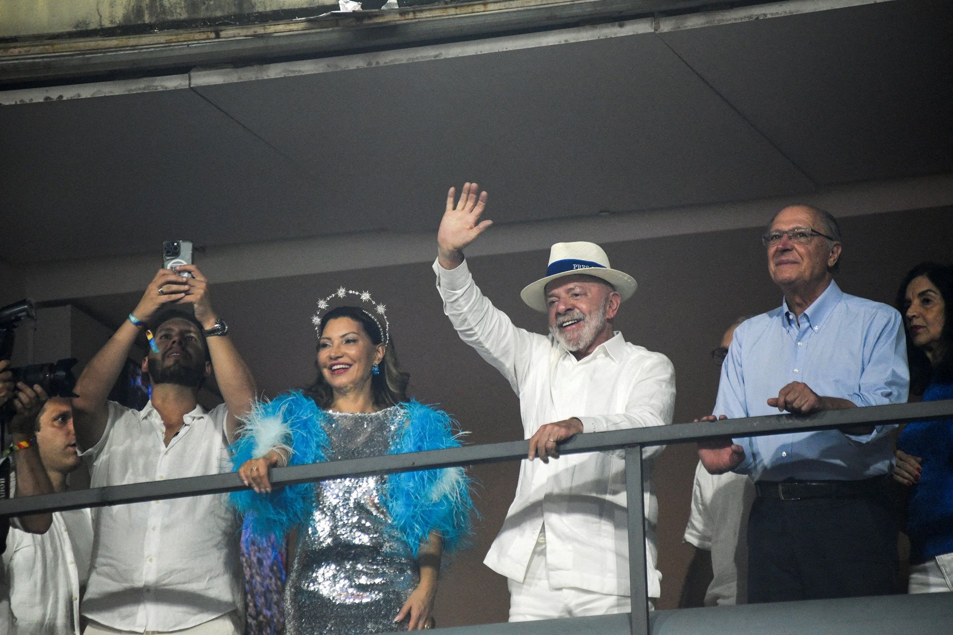 Oposição critica desfile da Acadêmicos de Niterói em homenagem a Lula