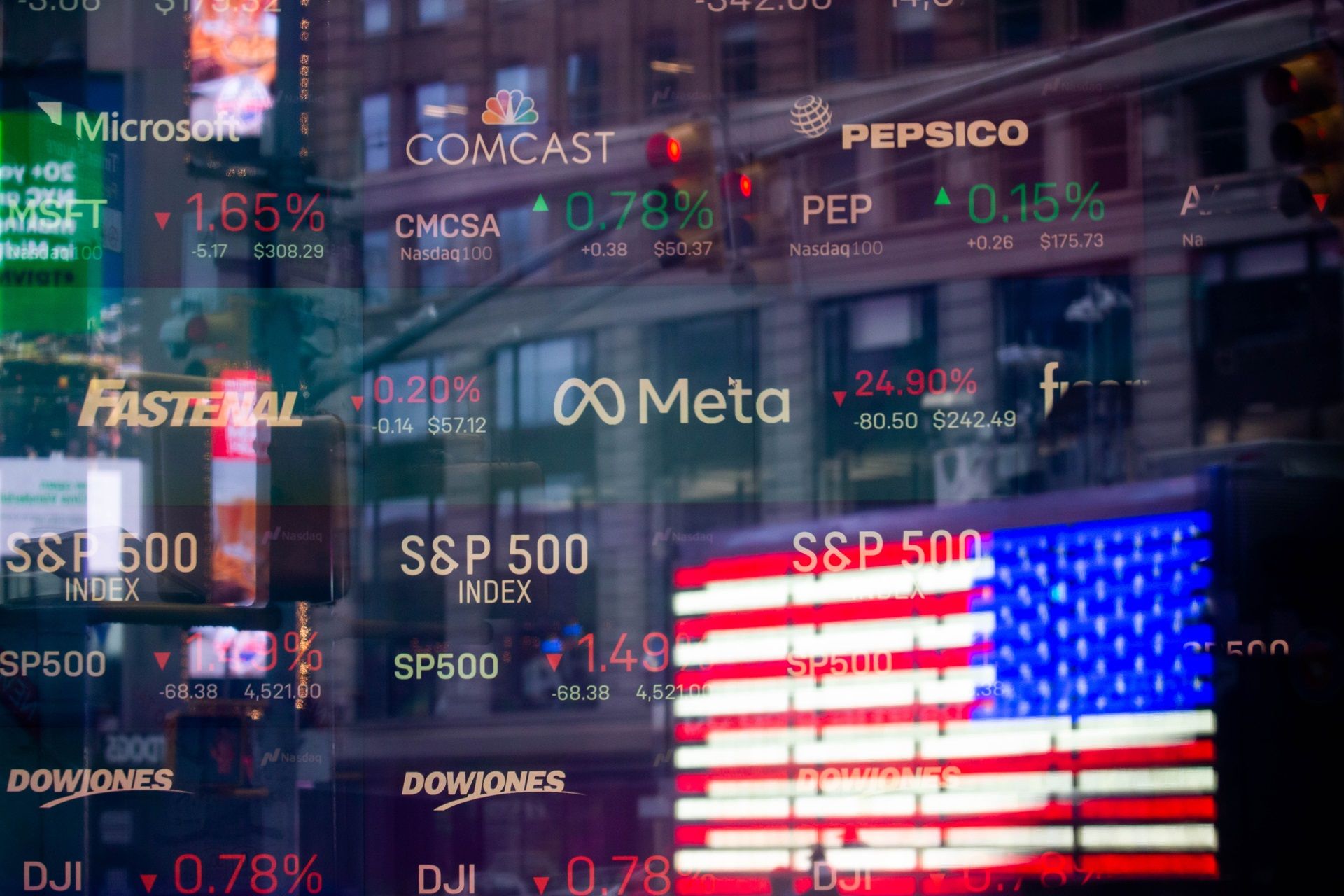 Futuros de ações dos EUA recuam com preocupações sobre IA e queda do ouro