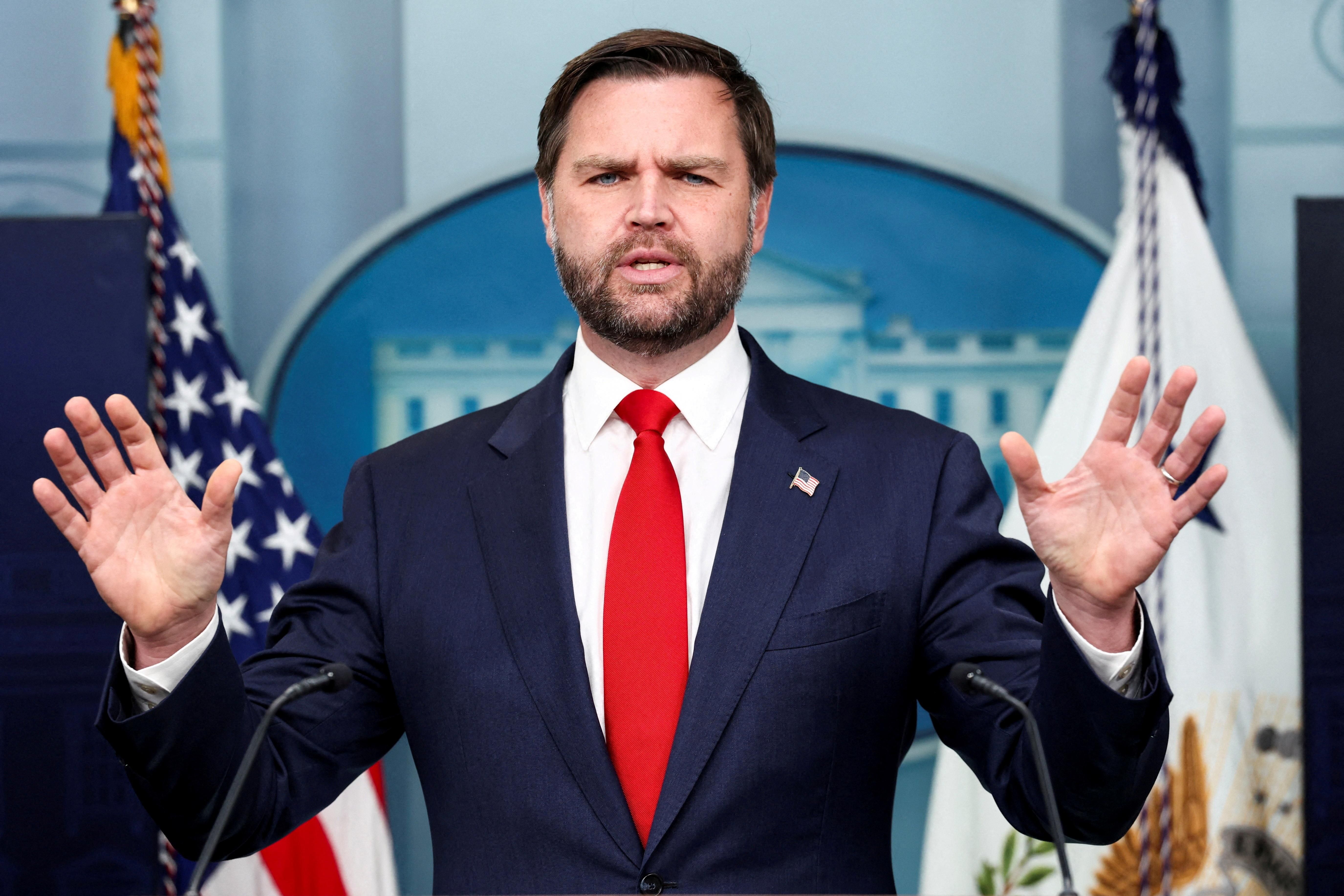 EUA: Homem é indiciado por plano de assassinato contra o vice-presidente JD Vance