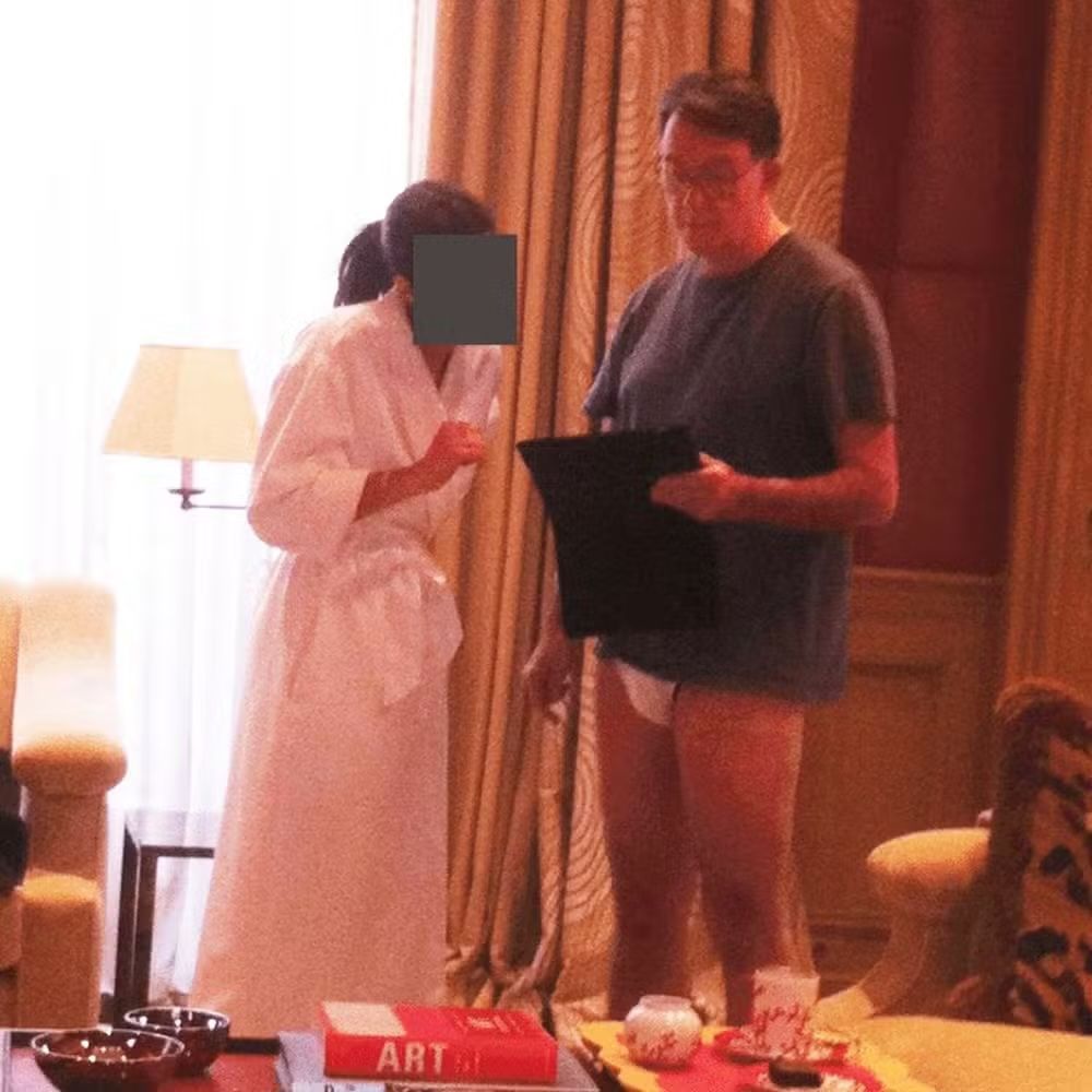 Ex-embaixador do Reino Unido renuncia após documentos sobre Jeffrey Epstein