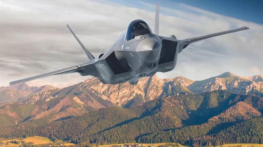 Secretário compara 'jailbreak' do F-35 a desbloqueio de iPhone: entenda