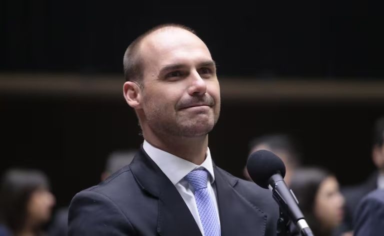 STF abre ação penal contra Eduardo Bolsonaro por coação