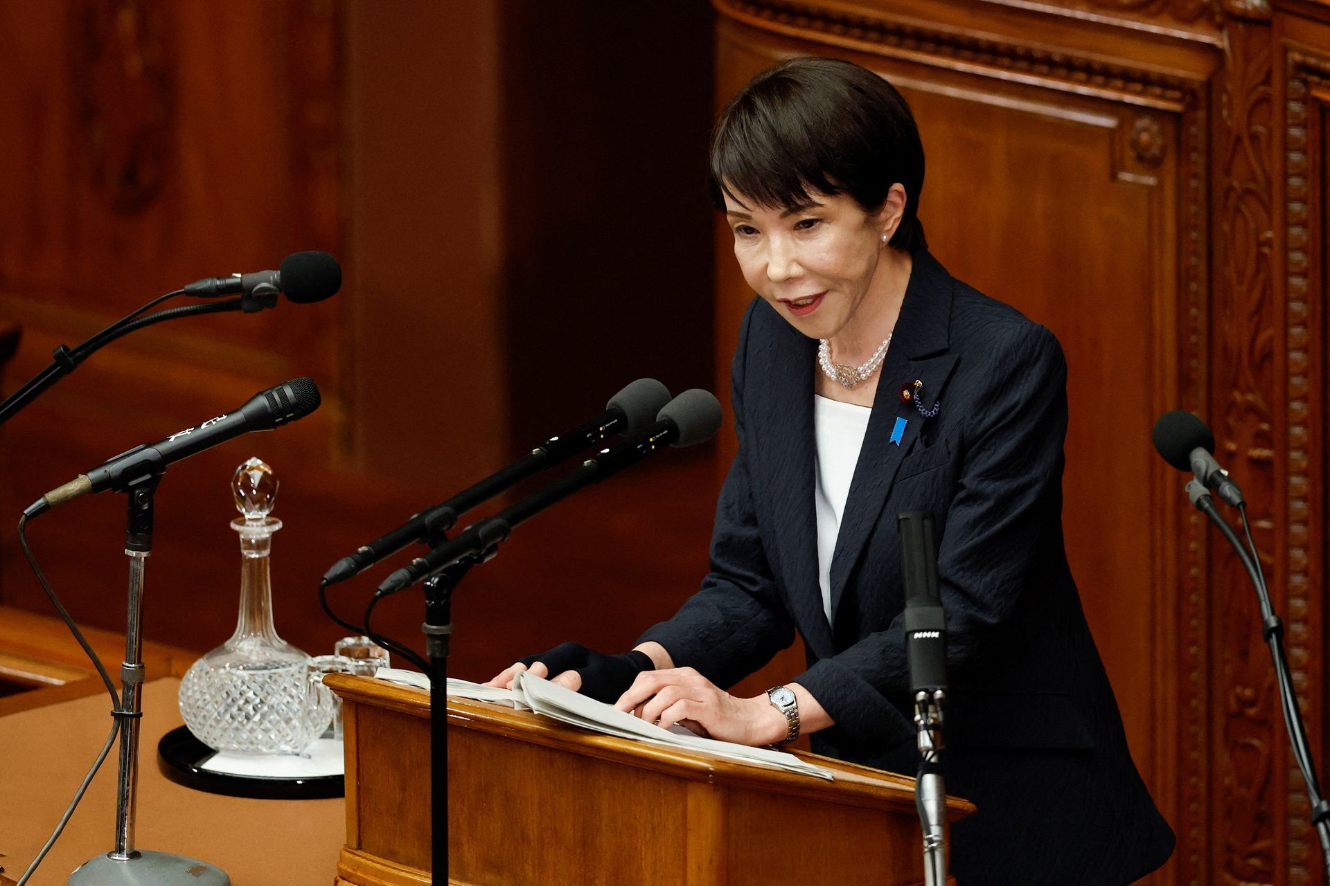 Japão: Primeira-ministra promete mudar política fiscal e anuncia novas regras
