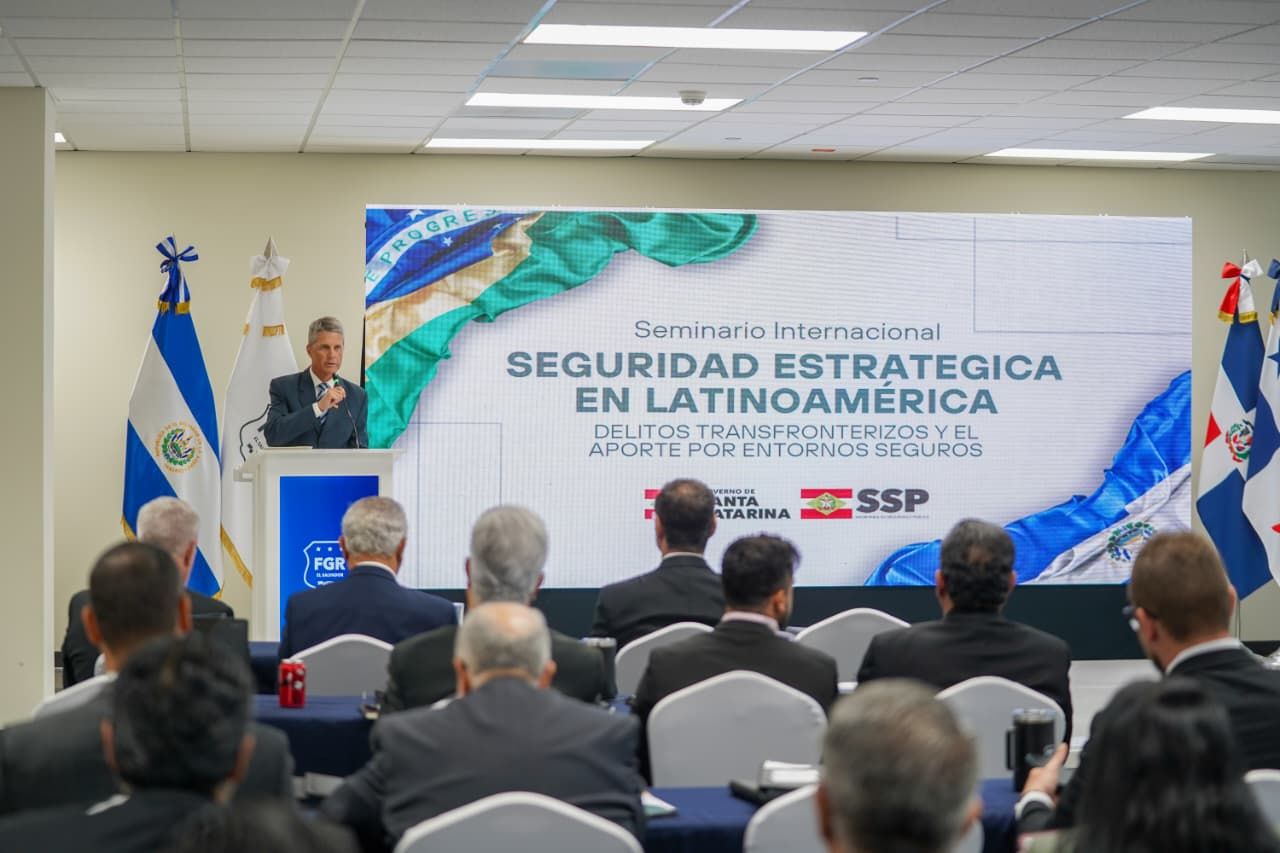SC apresenta modelo de segurança em seminário internacional em El Salvador