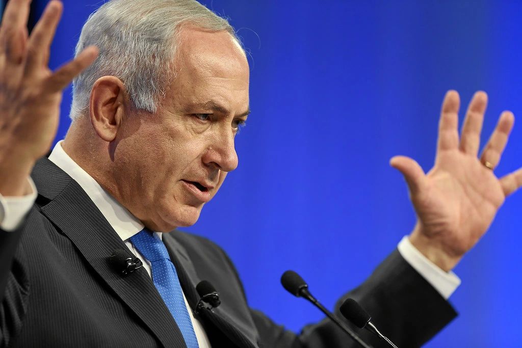Irã diz ter atacado gabinete de Netanyahu e base da Força Aérea israelense