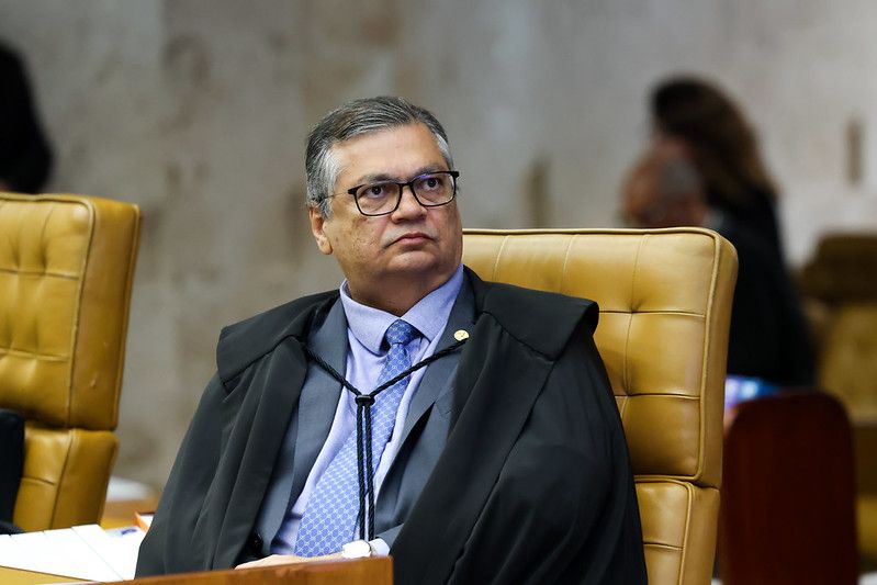 Dino suspende quebra de sigilos de empresária investigada na CPI do INSS